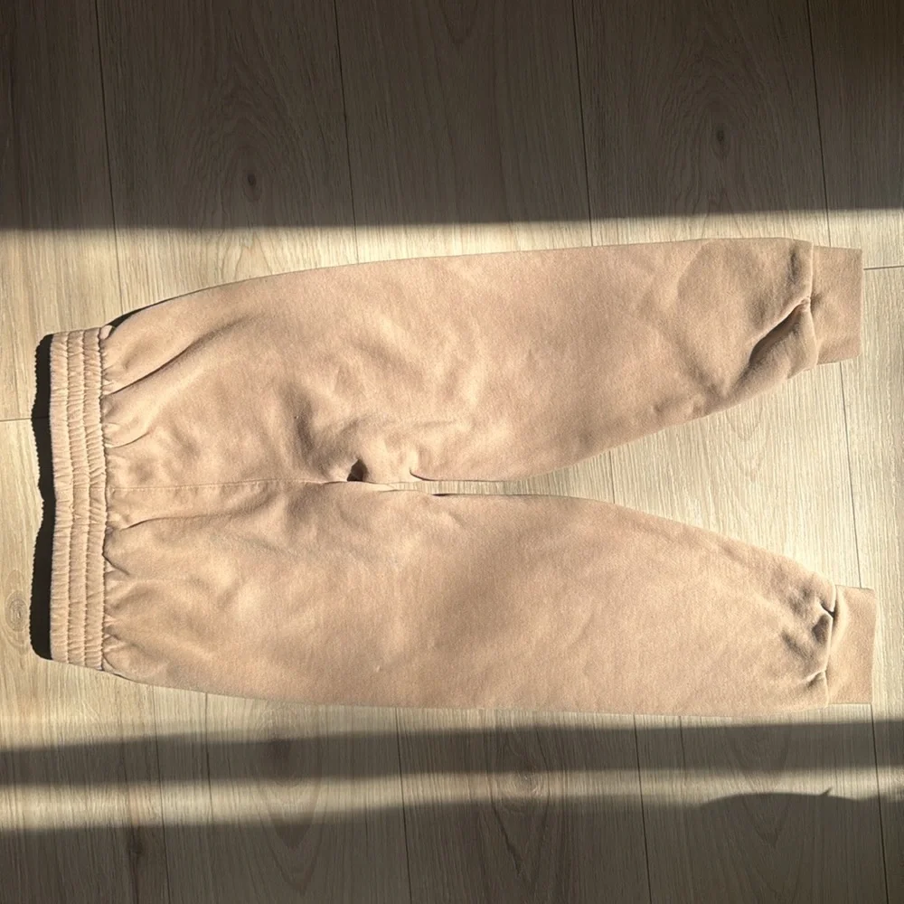 Nike sweatsuit 6-7years - Picture 4 of 4